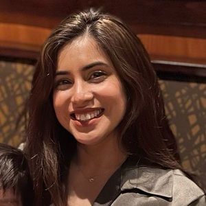 Meet your Posher, Evelyn